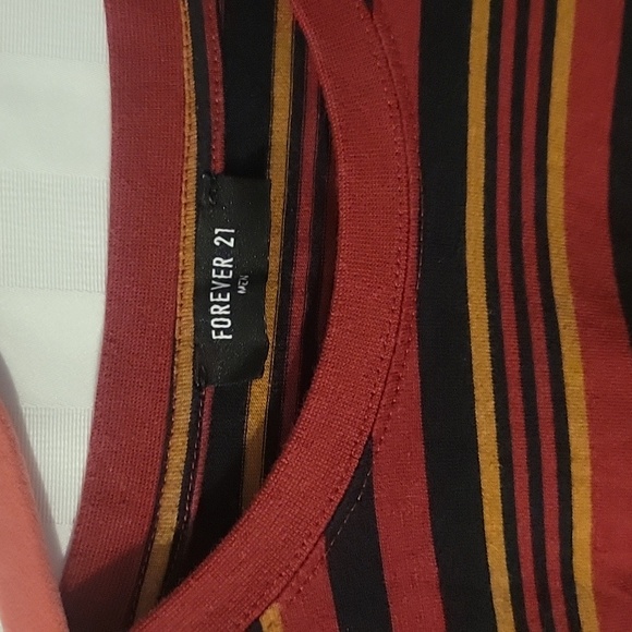 Forever 21 Mens Short Sleeve Tee - Picture 2 of 6